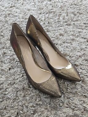 Jessica Simpson Metallic Gold Pointed-Toe Pumps